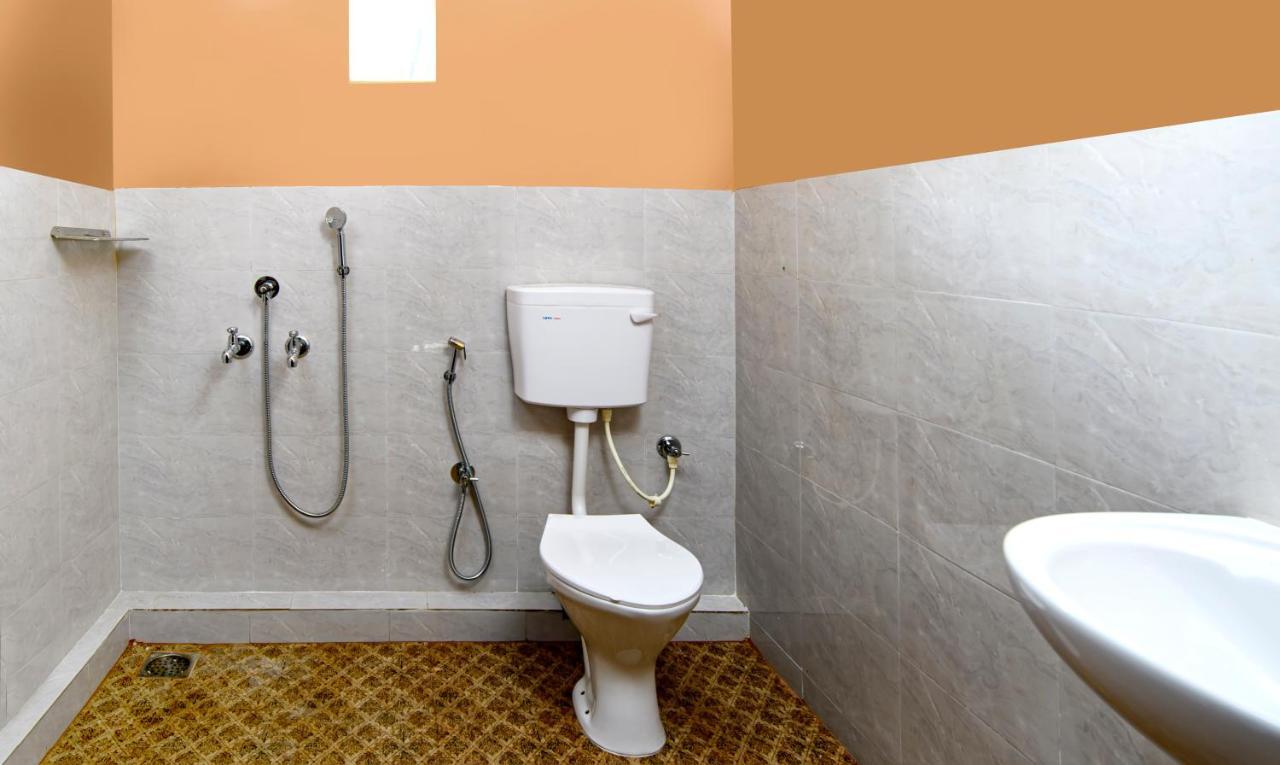 Rams Guest House The Valley Near Kims Hospital تريفِندرم المظهر الخارجي الصورة